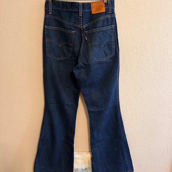 Levi's High Rise Dark Indigo Jeans - Picture 4 of 4